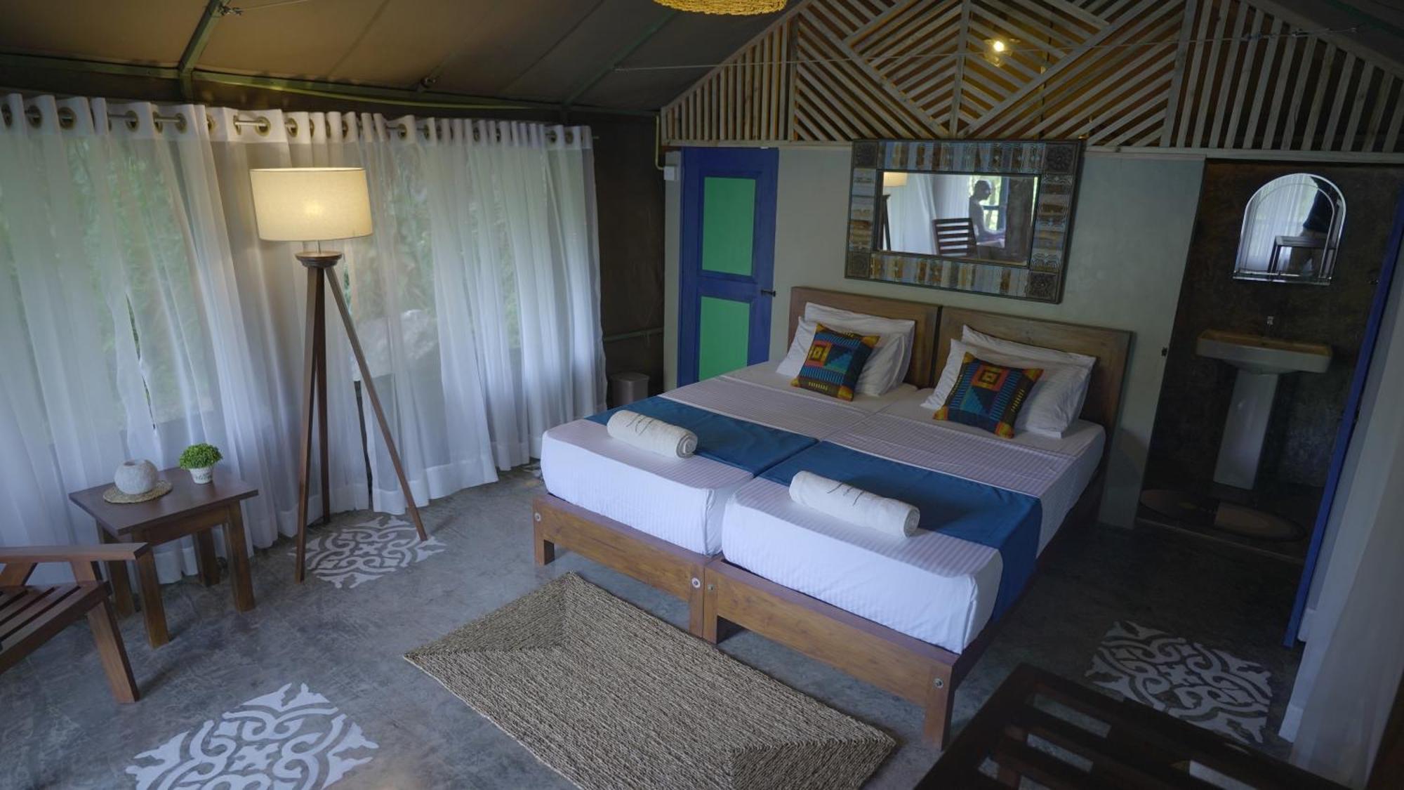 เอลลา จังเกิล รีสอร์ต Hotel ภายนอก รูปภาพ